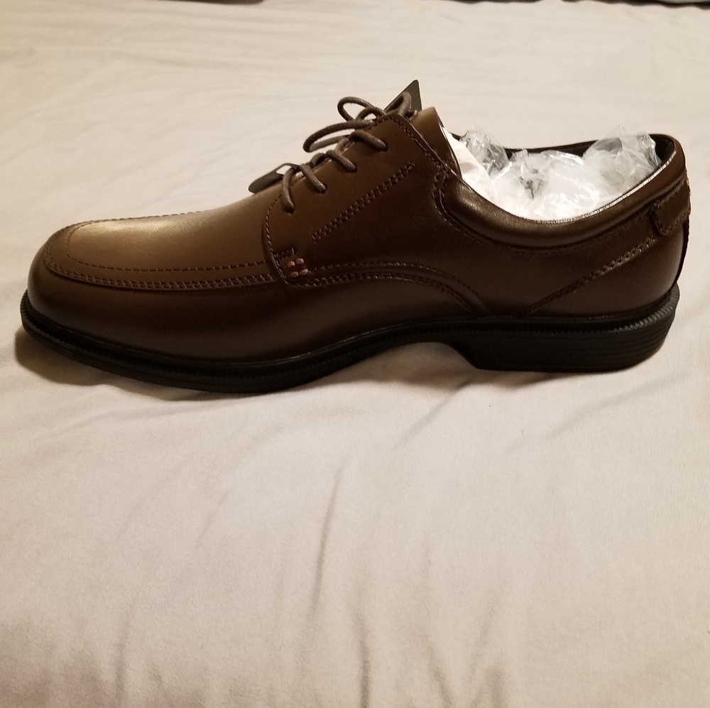Brown dress shoes extra wide